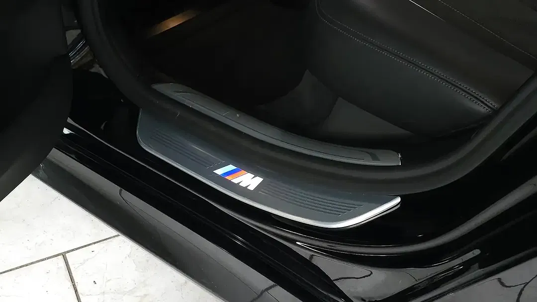 BMW 745 M - foto 8
