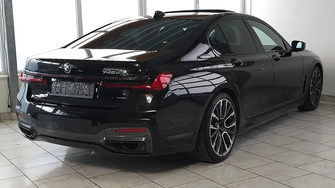 BMW 745 M - foto 2
