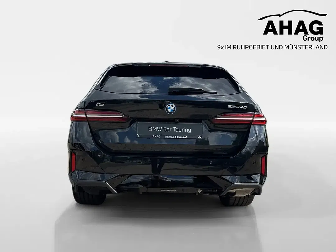 BMW i5 eDrive M Touring - Thumbnail 5