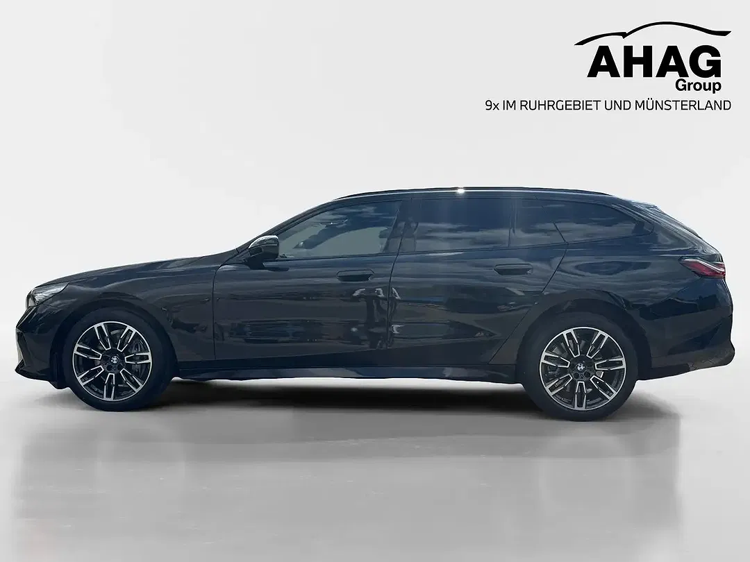 BMW i5 eDrive M Touring - Thumbnail 6