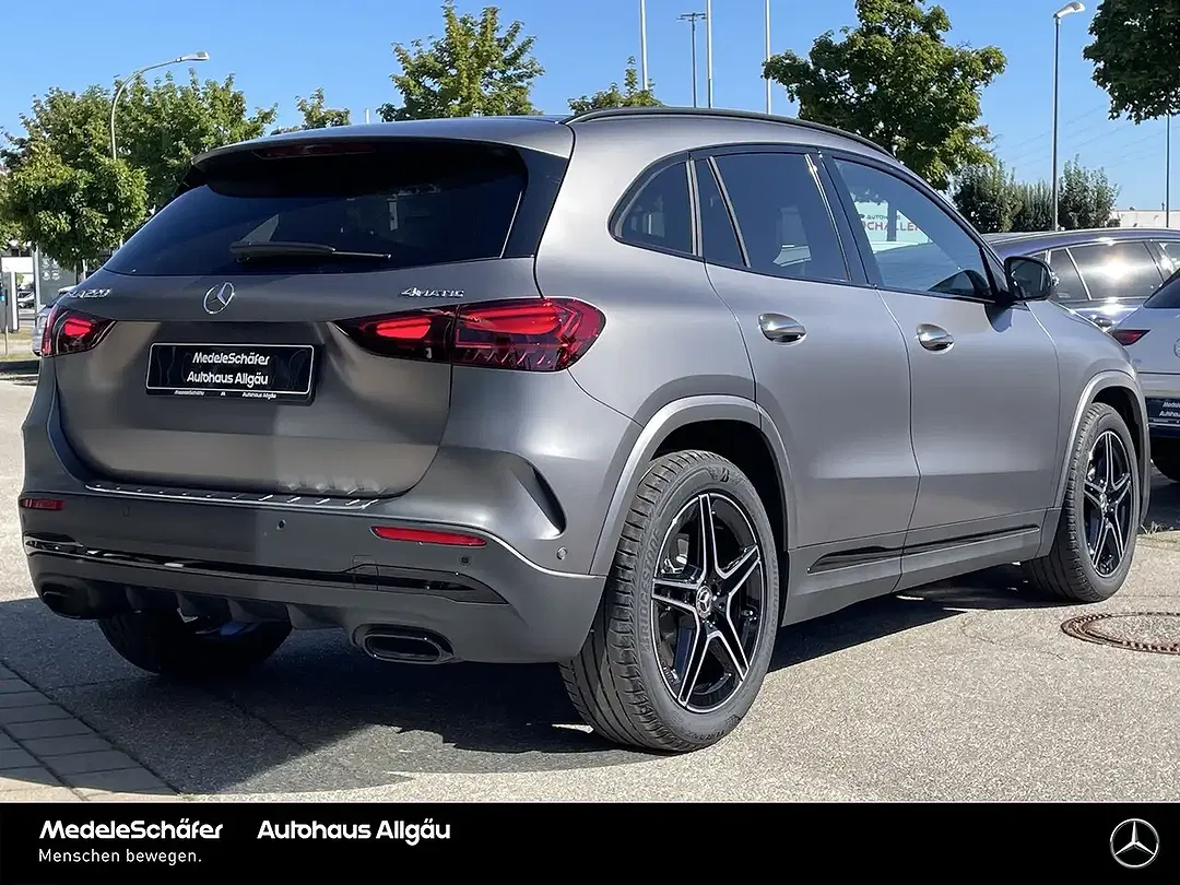 Mercedes-Benz GLA 220 4MATIC AMG Night - Thumbnail 11