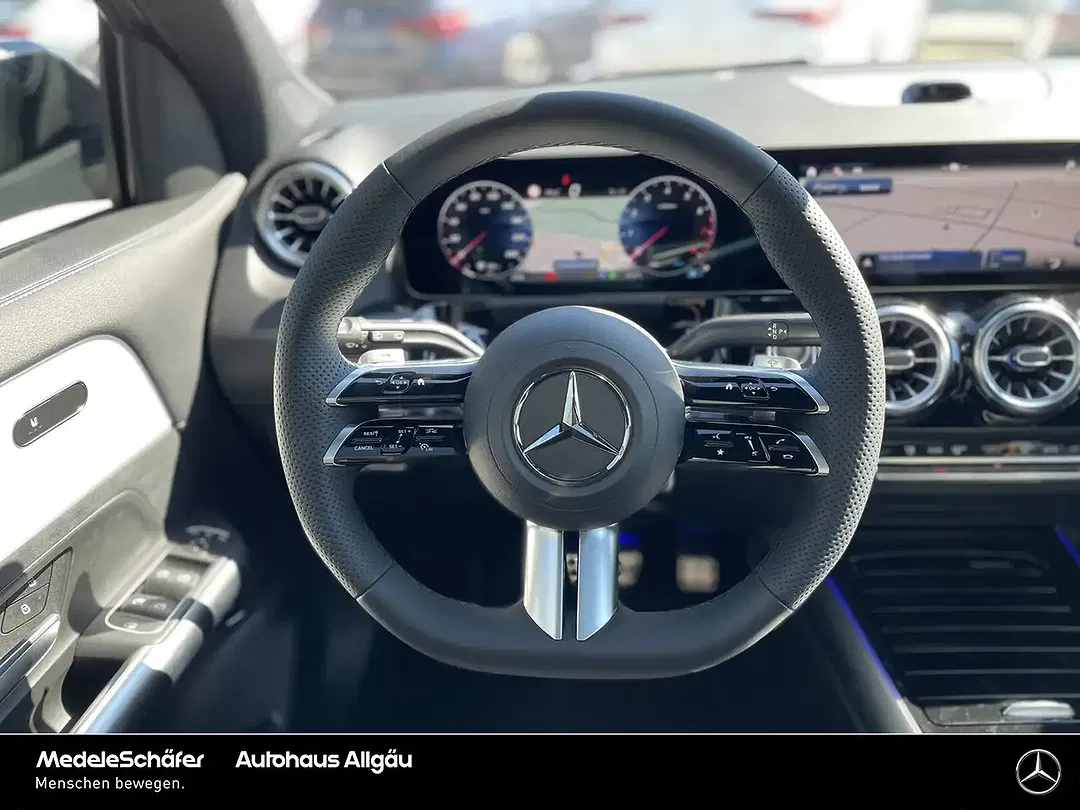 Mercedes-Benz GLA 220 4MATIC AMG Night - Thumbnail 4
