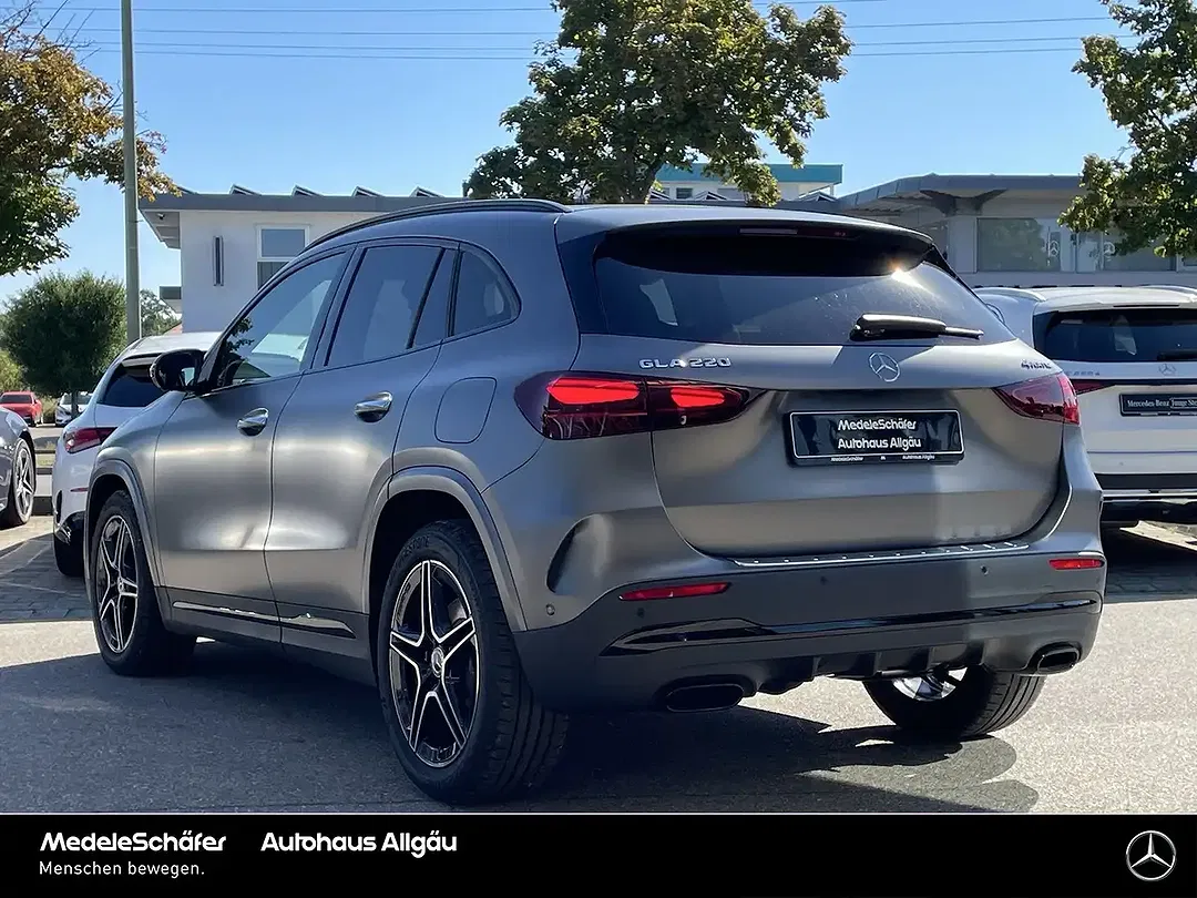 Mercedes-Benz GLA 220 4MATIC AMG Night - Thumbnail 8