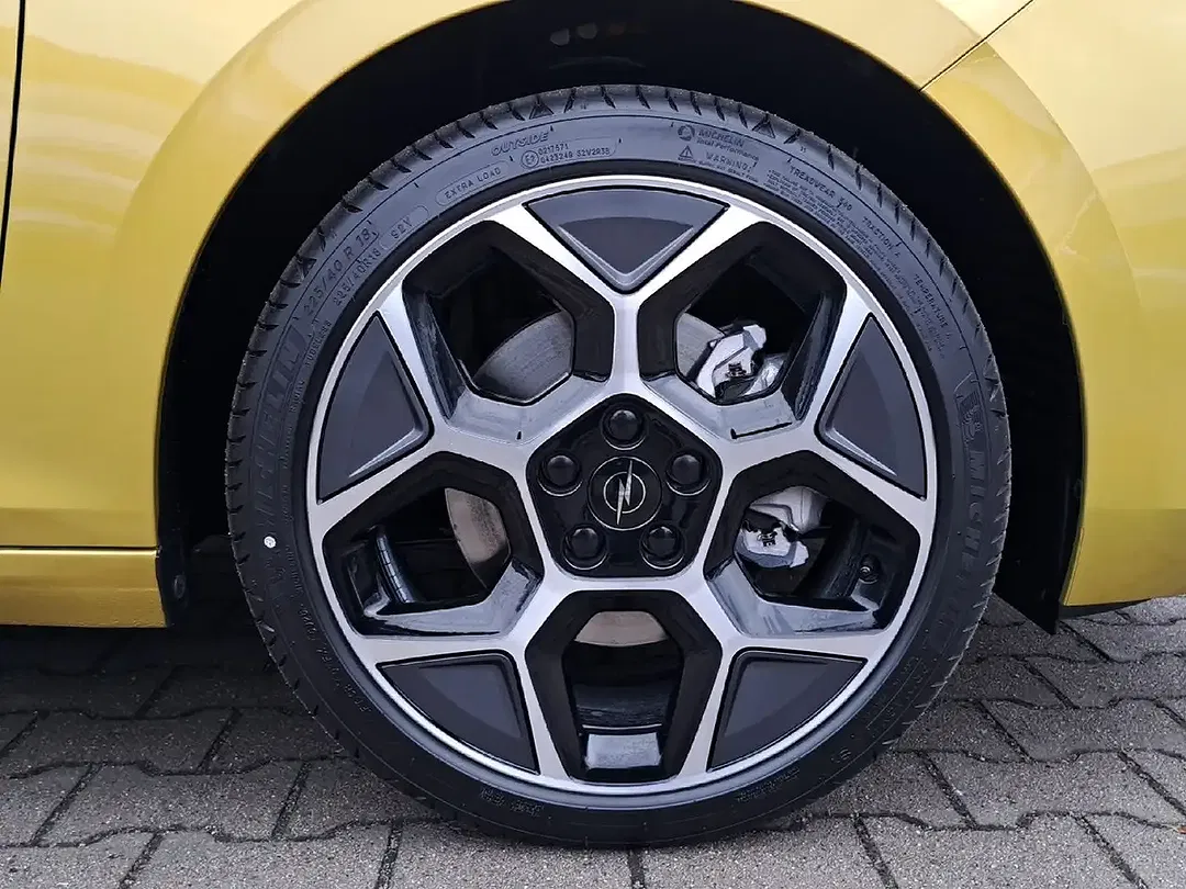 Opel Astra MHEV 1.2 Ultimate Matrix LED - Thumbnail 5