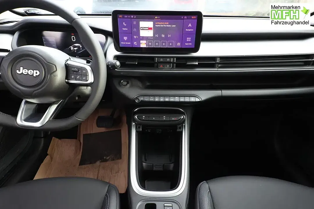Jeep Avenger Hybrid Summit - Thumbnail 7