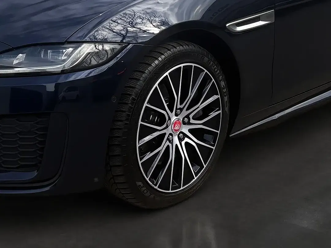 Jaguar XE D180 AUT 4x4 R-Dynamic S - Thumbnail 9