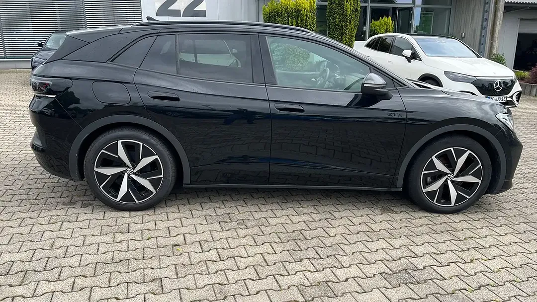 Volkswagen ID.4 4Motion - Thumbnail 3
