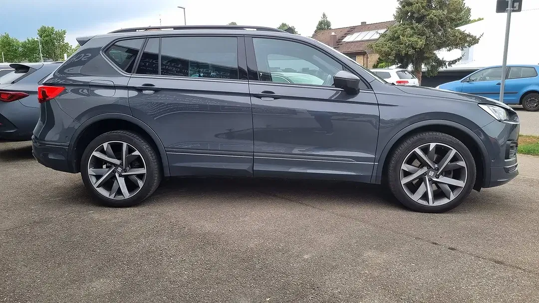 SEAT Tarraco PHEV FR - Thumbnail 4