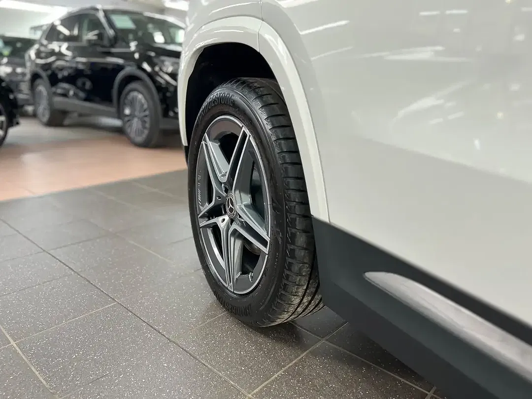 Mercedes-Benz GLA 220 4MATIC AMG Line - Thumbnail 11