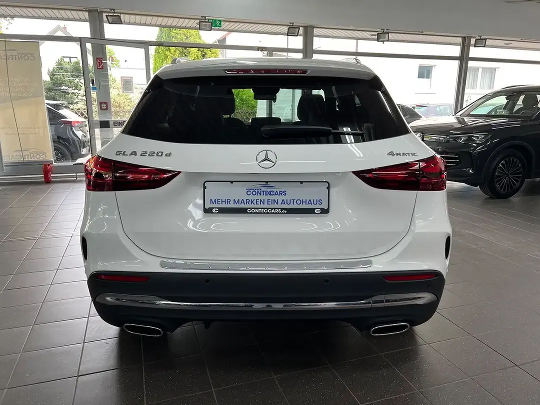 Mercedes-Benz GLA 220 4MATIC AMG Line - Thumbnail 9