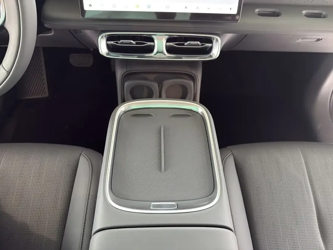 Leapmotor B10 - Thumbnail 13