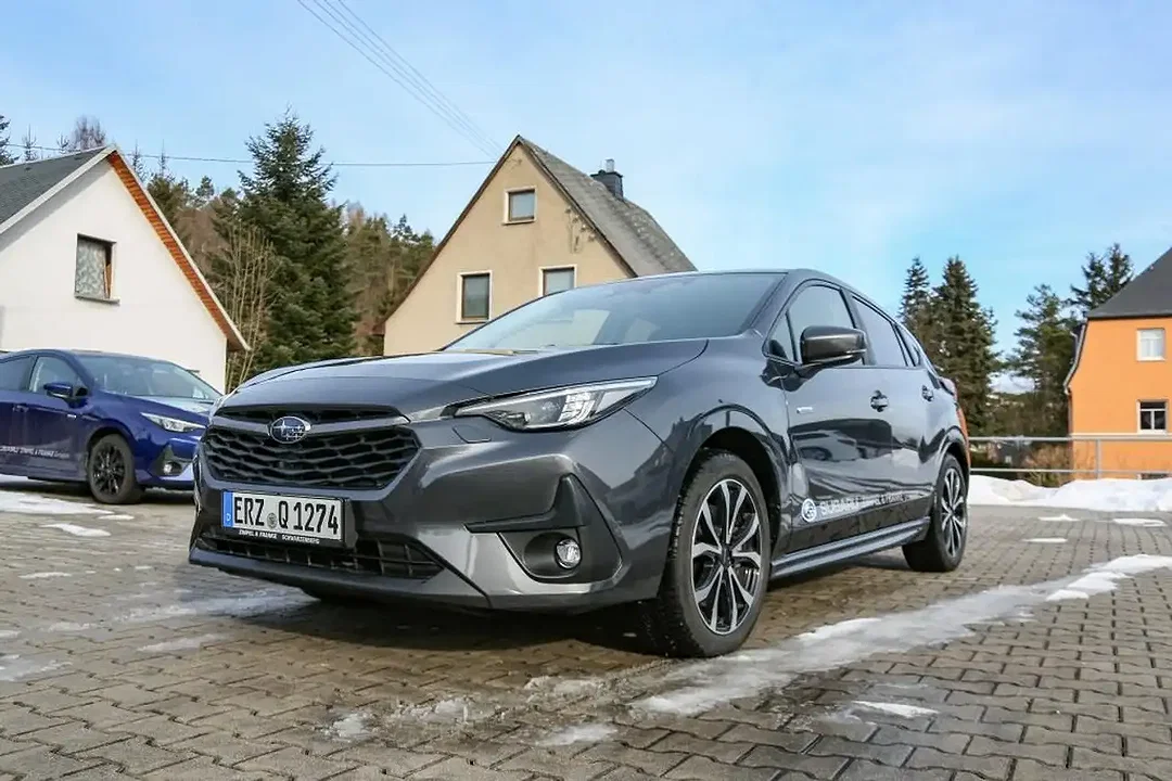 Subaru Impreza 2.0 AWD Platinum Plus - Afbeelding 1