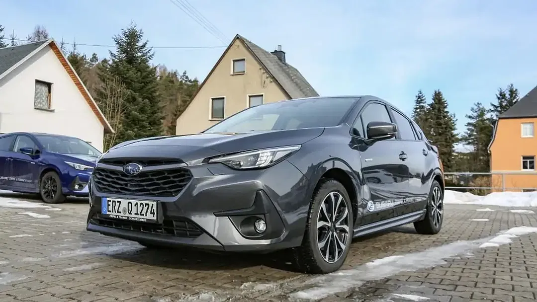 Subaru Impreza 2.0 AWD Platinum Plus - foto 2