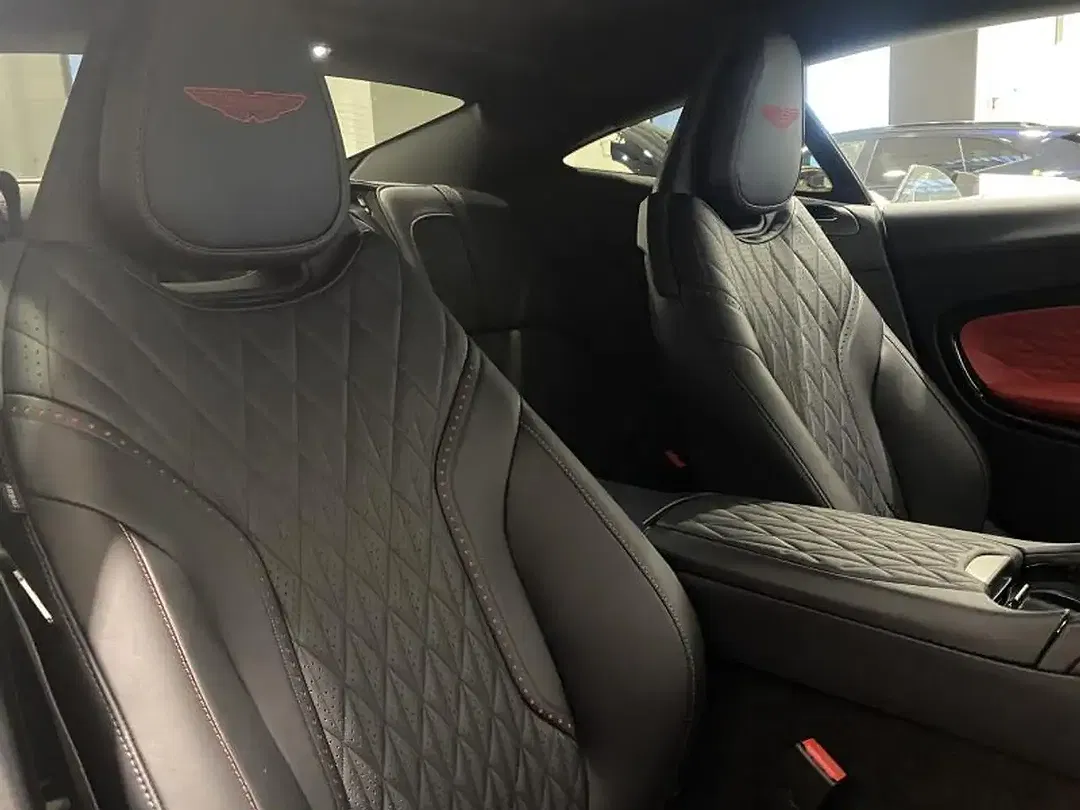 Aston Martin DB12 - Thumbnail 19