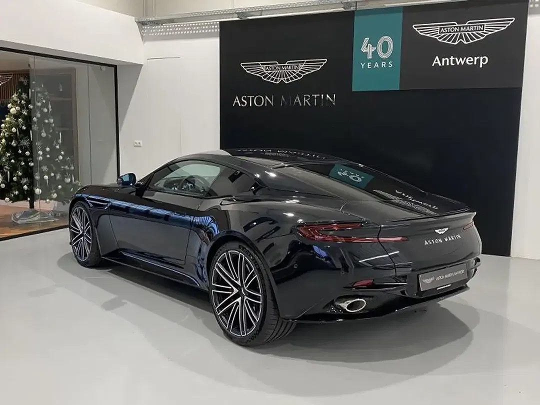 Aston Martin DB12 - Thumbnail 7