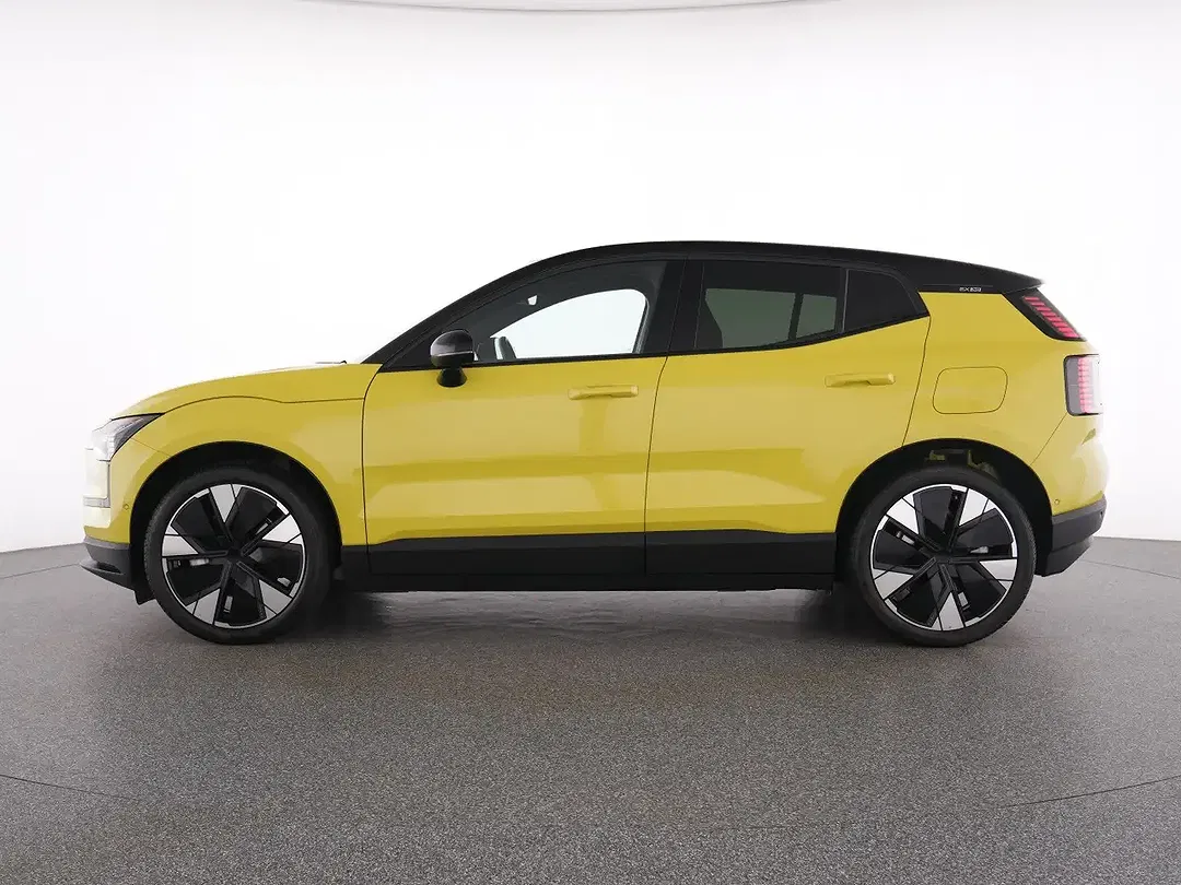 Volvo EX30 EV Ultra - Thumbnail 11