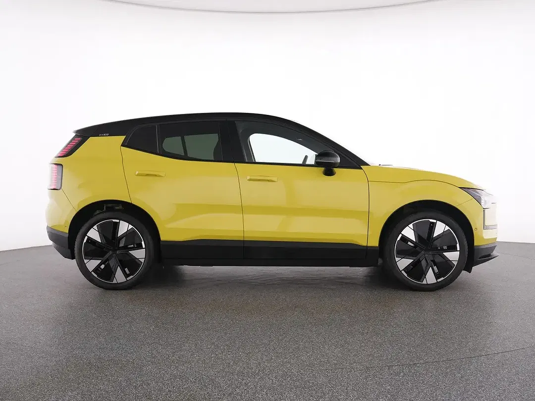 Volvo EX30 EV Ultra - Thumbnail 12