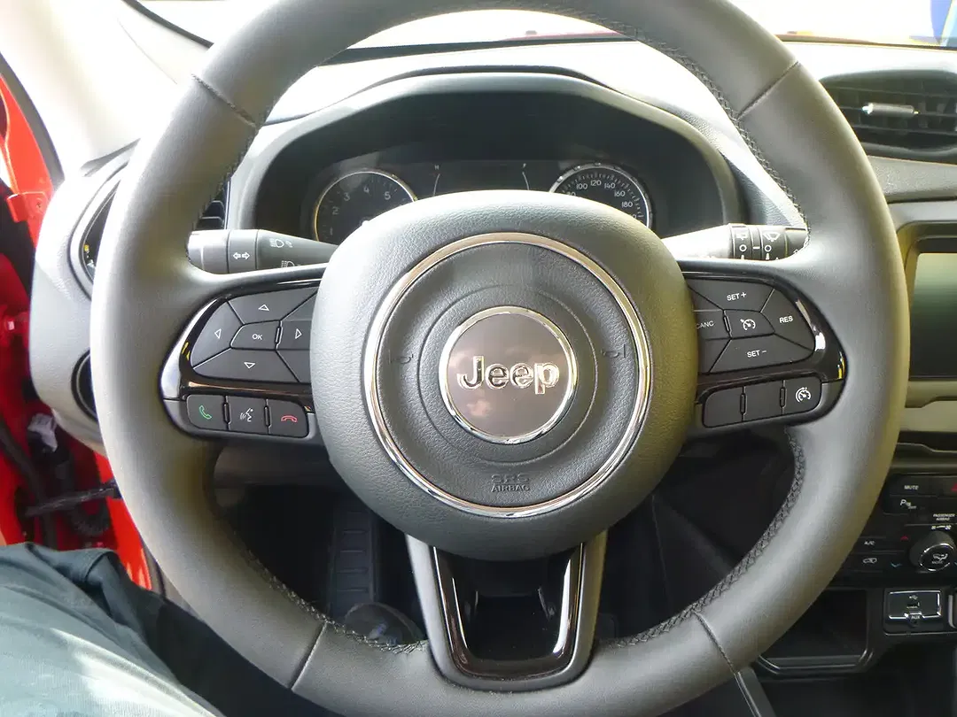 Jeep Renegade Longitude Night Eagle - Thumbnail 9