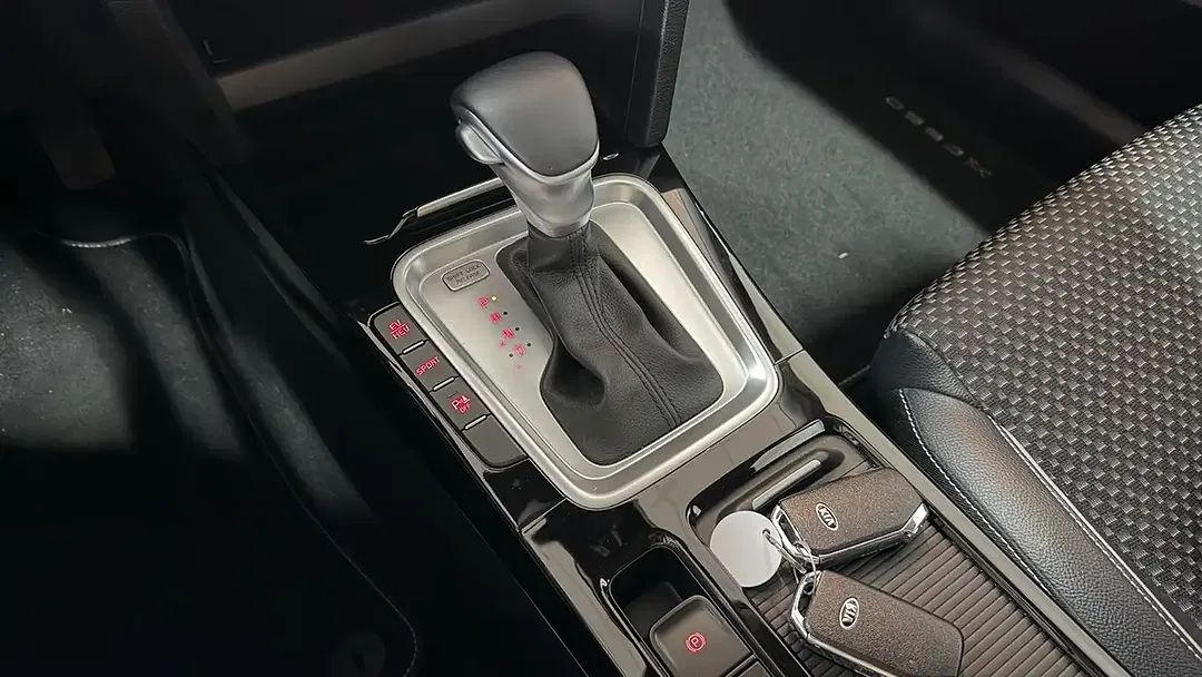 Kia XCeed PHEV Hybrid Vision - Thumbnail 24