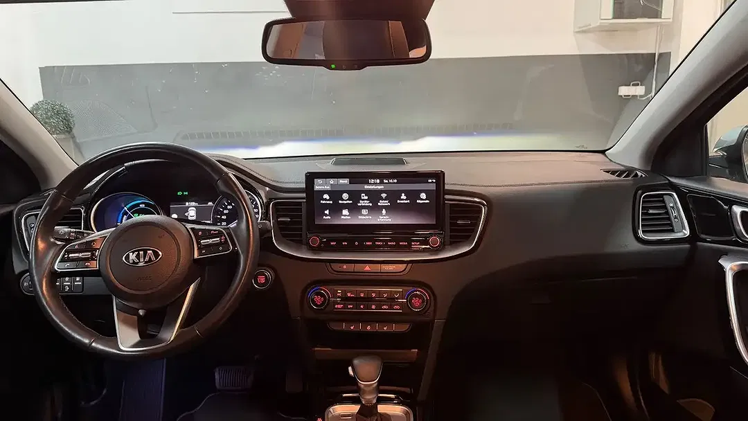 Kia XCeed PHEV Hybrid Vision - Thumbnail 31