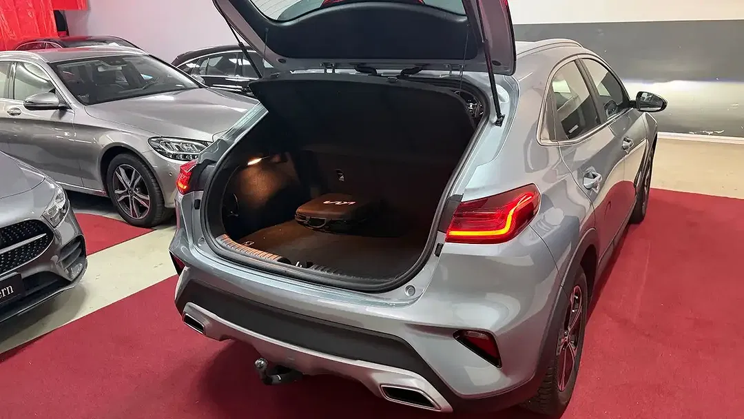 Kia XCeed PHEV Hybrid Vision - Thumbnail 36