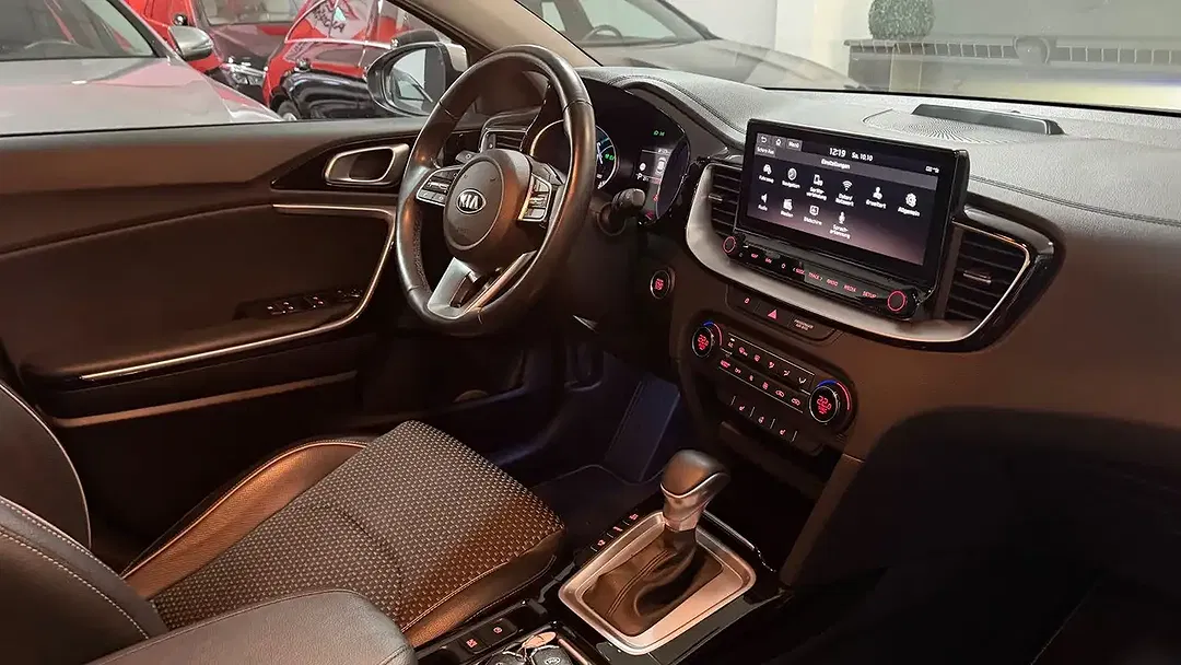 Kia XCeed PHEV Hybrid Vision - Thumbnail 41