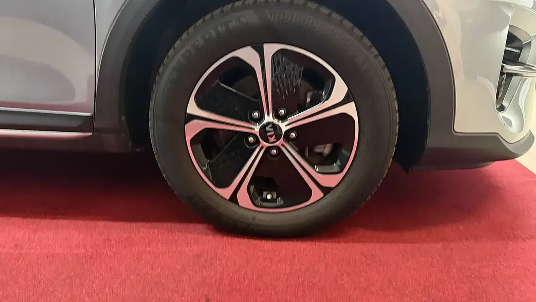 Kia XCeed PHEV Hybrid Vision - foto 42