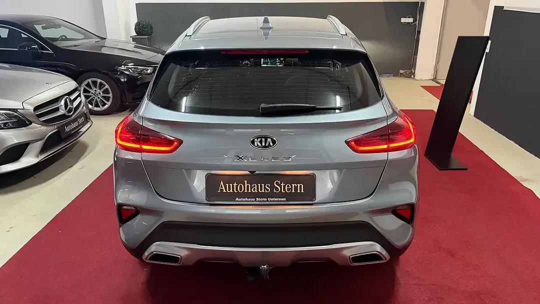 Kia XCeed PHEV Hybrid Vision - Thumbnail 8