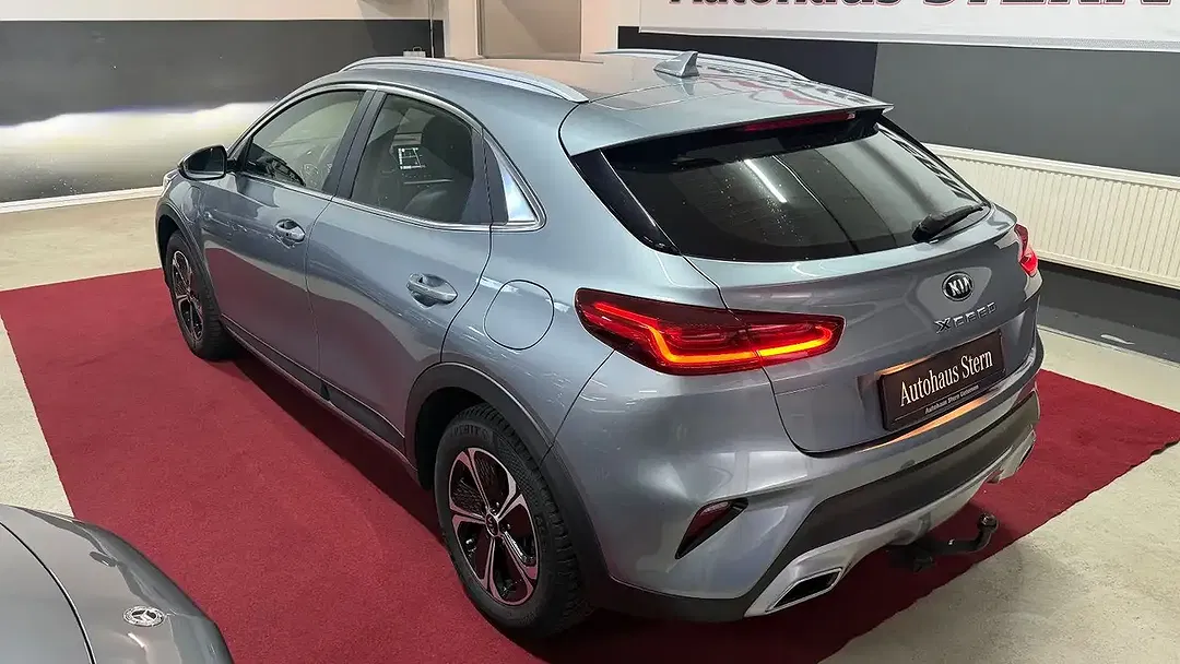Kia XCeed PHEV Hybrid Vision - Thumbnail 9