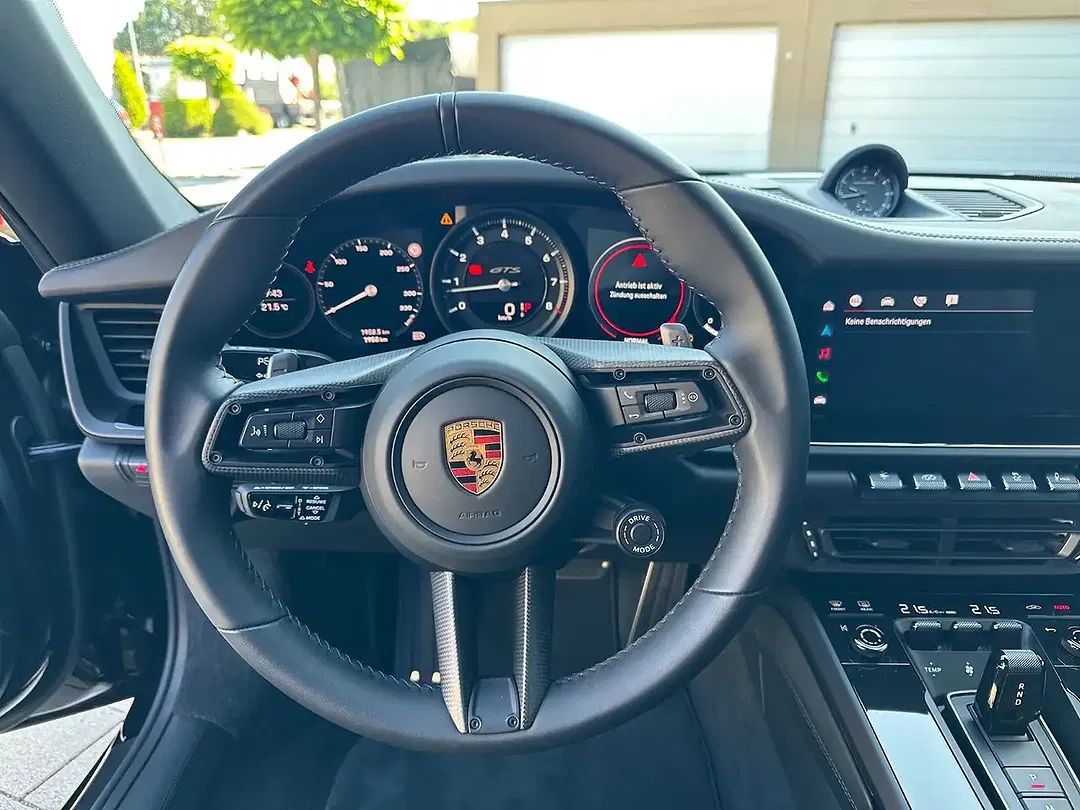 Porsche 992 Exclusive Series Targa GTS - Thumbnail 14