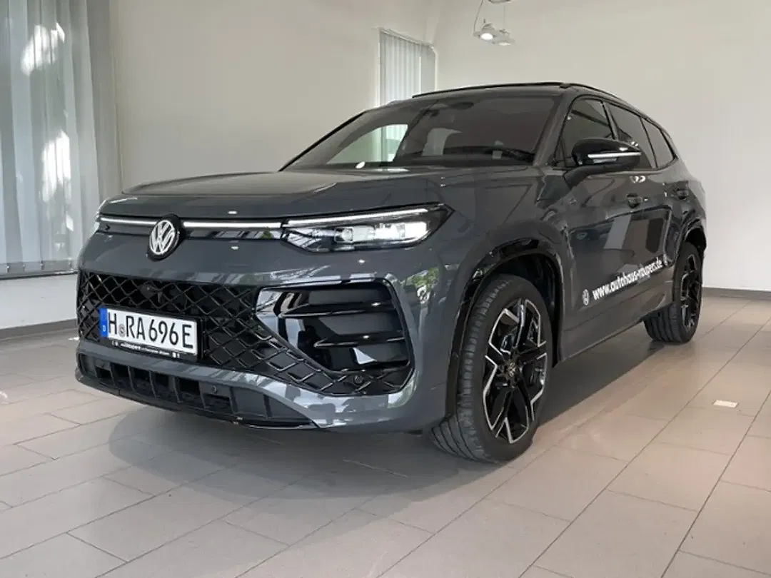 Volkswagen Tayron 1.5 eHybrid R-Line - Thumbnail 1