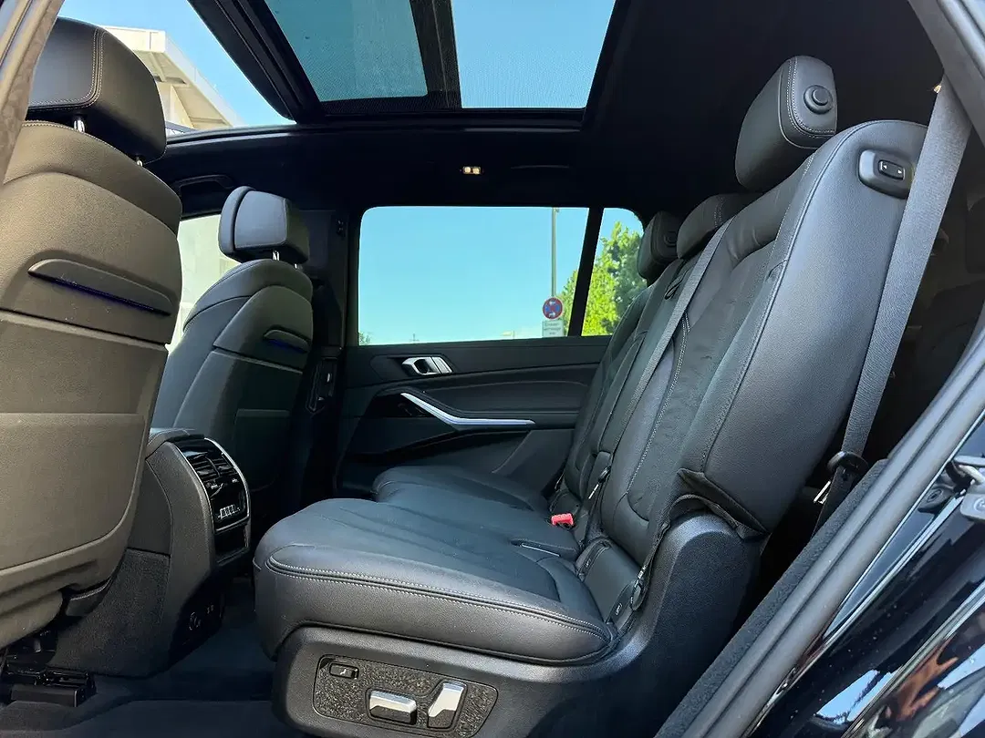 BMW X7 xDrive M Sport - Thumbnail 5