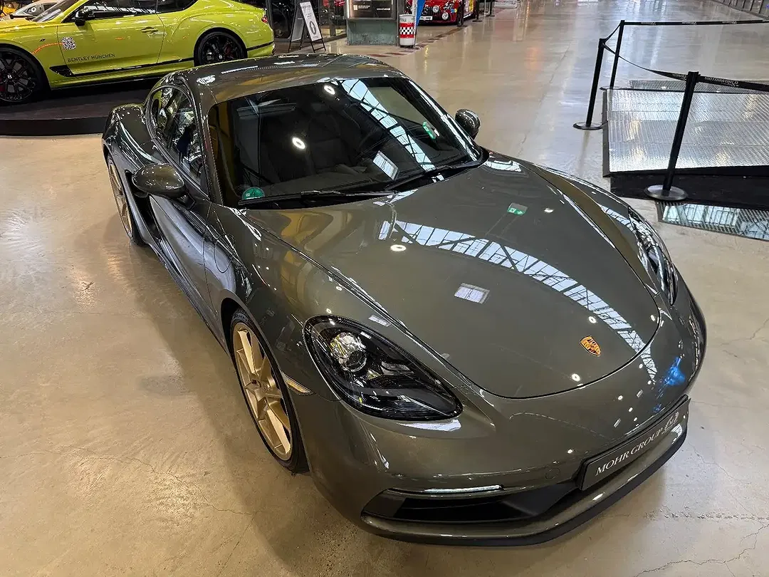 Porsche Cayman 4.0 GTS - Thumbnail 3