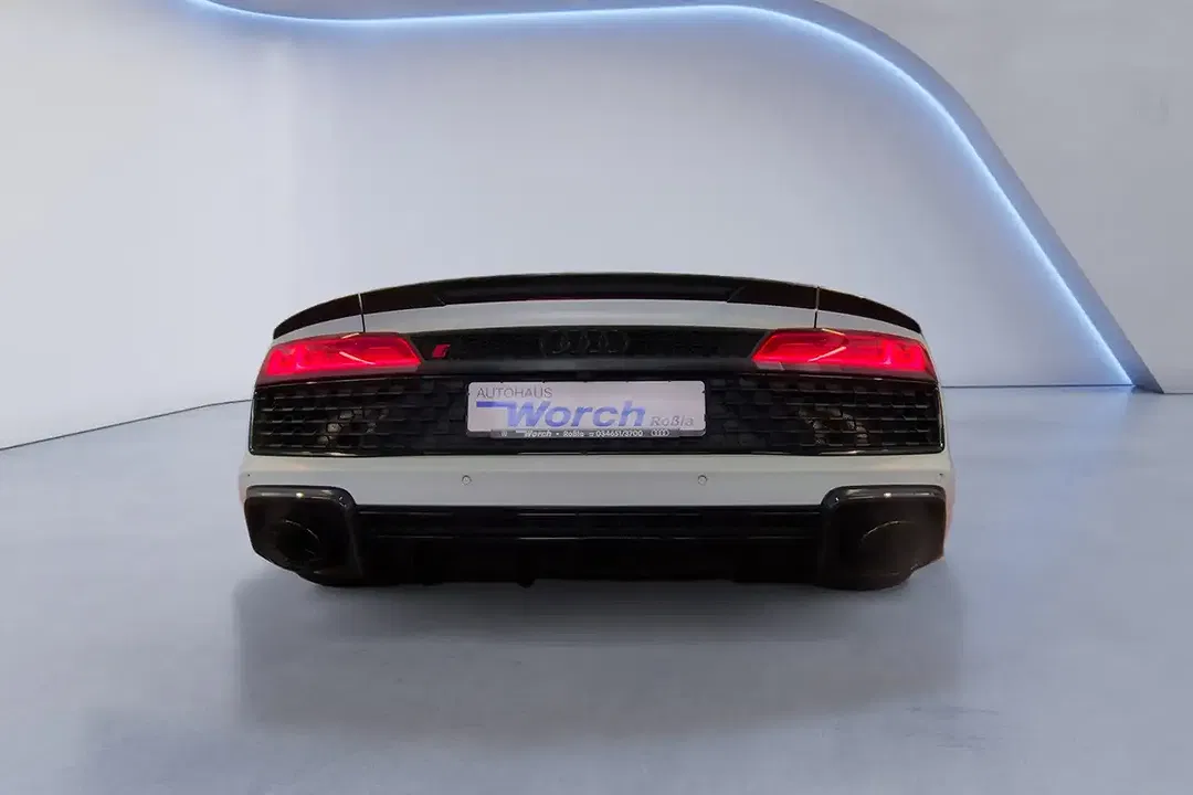 Audi R8 V10 quattro performance - Thumbnail 4