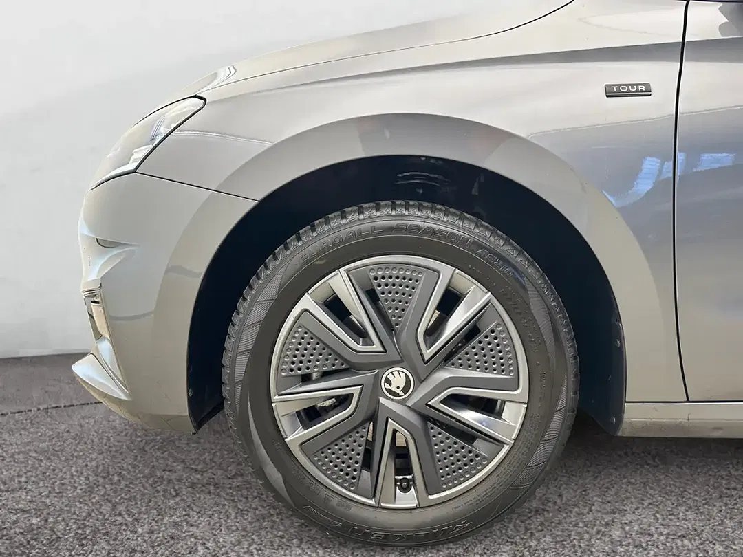 Skoda Fabia 1.5 TSI DSG Tour - Thumbnail 4