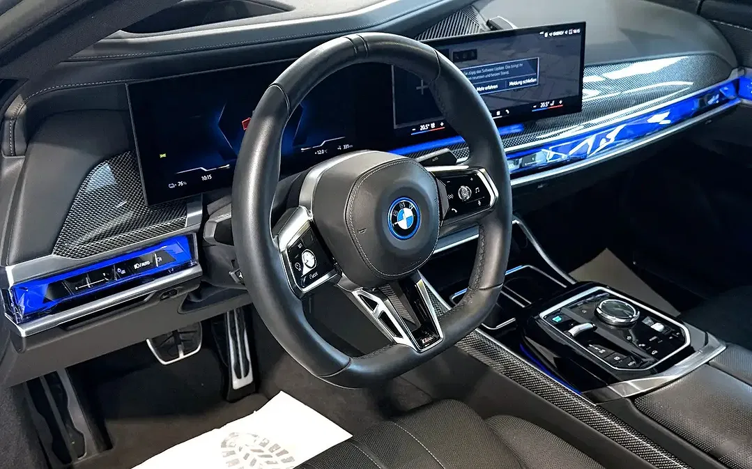 BMW i7 xDrive M Sport Pro - Thumbnail 5