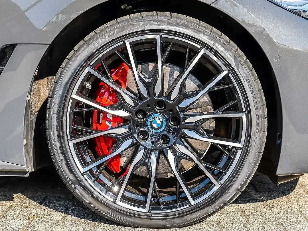 BMW i4 M50 Gran Coupe M Sport Pro - Thumbnail 4