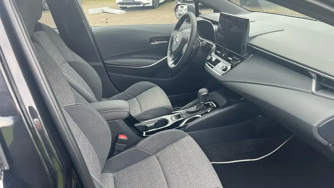 Toyota Corolla Hybrid Teamplayer - Thumbnail 6