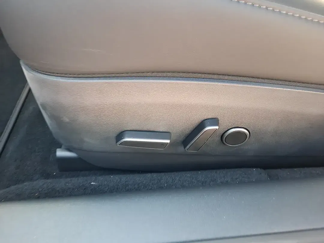 Tesla Model 3 Dual Motor Long Range - Thumbnail 14