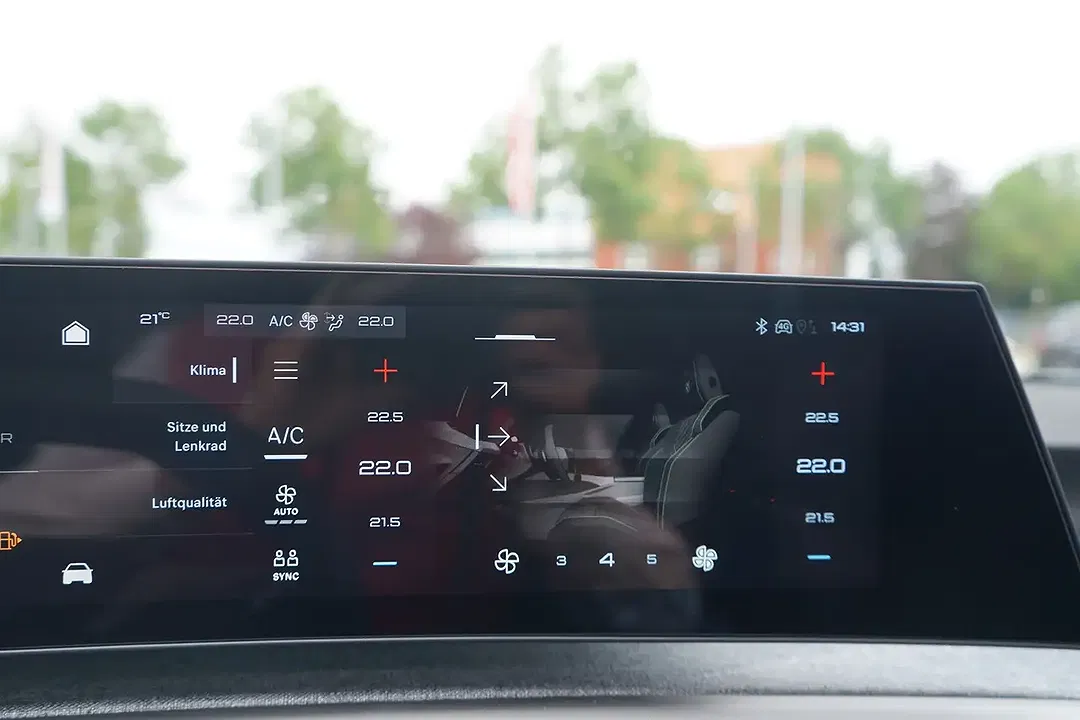 Peugeot 3008 145 AUT Hybrid GT - Thumbnail 10