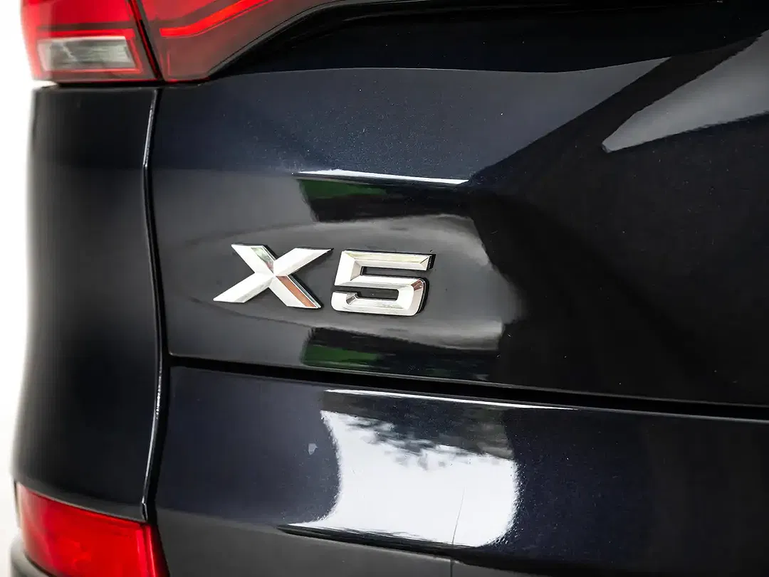 BMW X5 xDrive M - Thumbnail 14