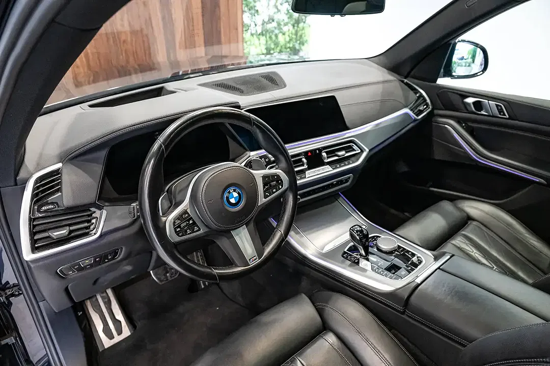 BMW X5 xDrive M - Thumbnail 2