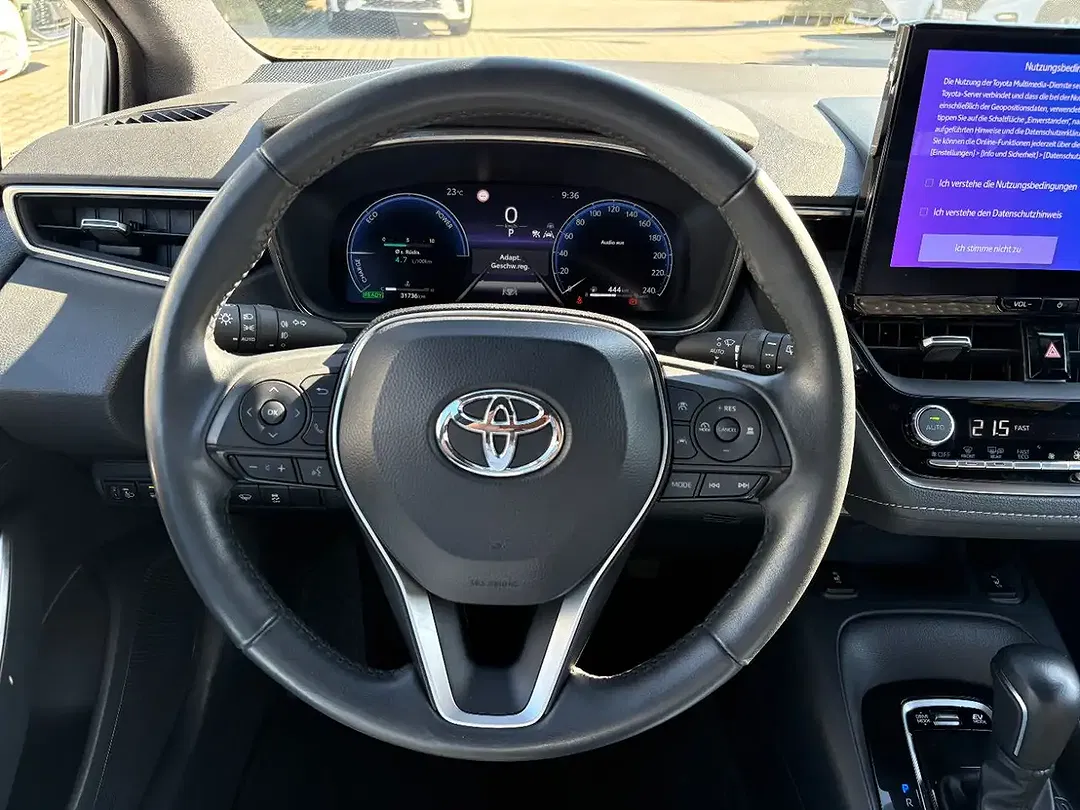 Toyota Corolla Hybrid Business Edition - Thumbnail 8