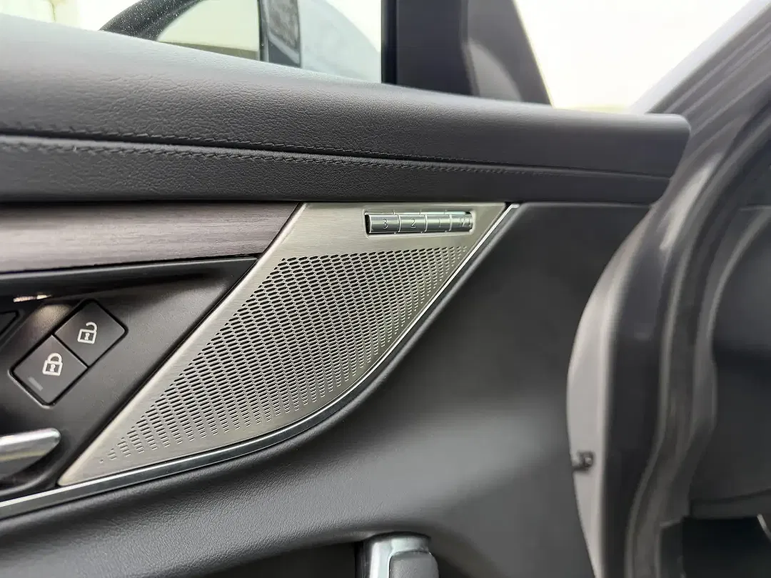 Jaguar XF D200 4x4 SE - Thumbnail 12