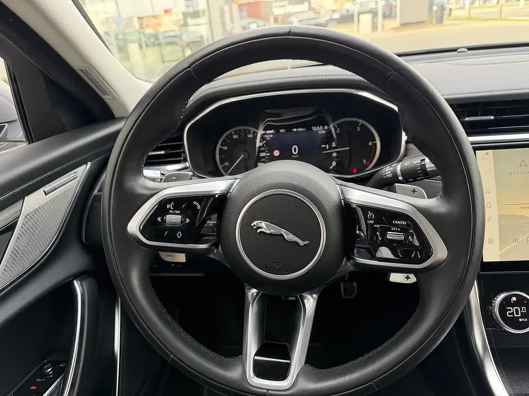 Jaguar XF D200 4x4 SE - foto 15