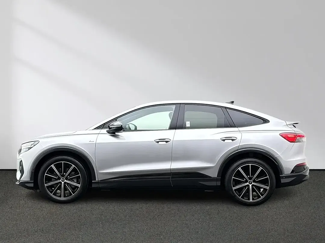 Audi Q4 e-tron 45 Sportback - foto 1