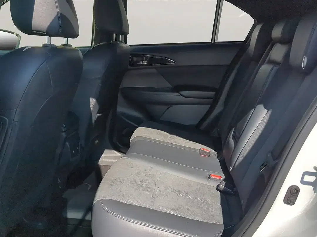 Mitsubishi Eclipse Cross PHEV Select Black - Thumbnail 13