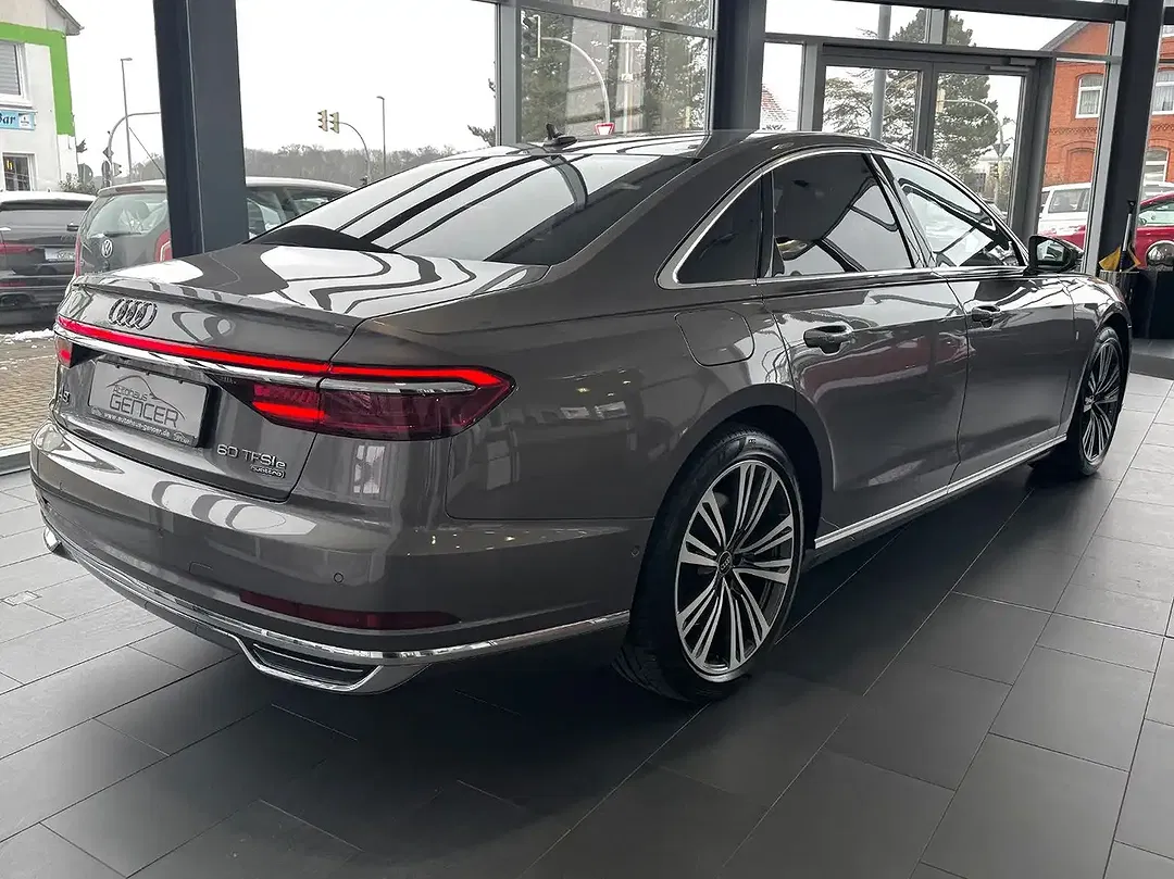 Audi A8 60 TFSI e quattro - Thumbnail 4