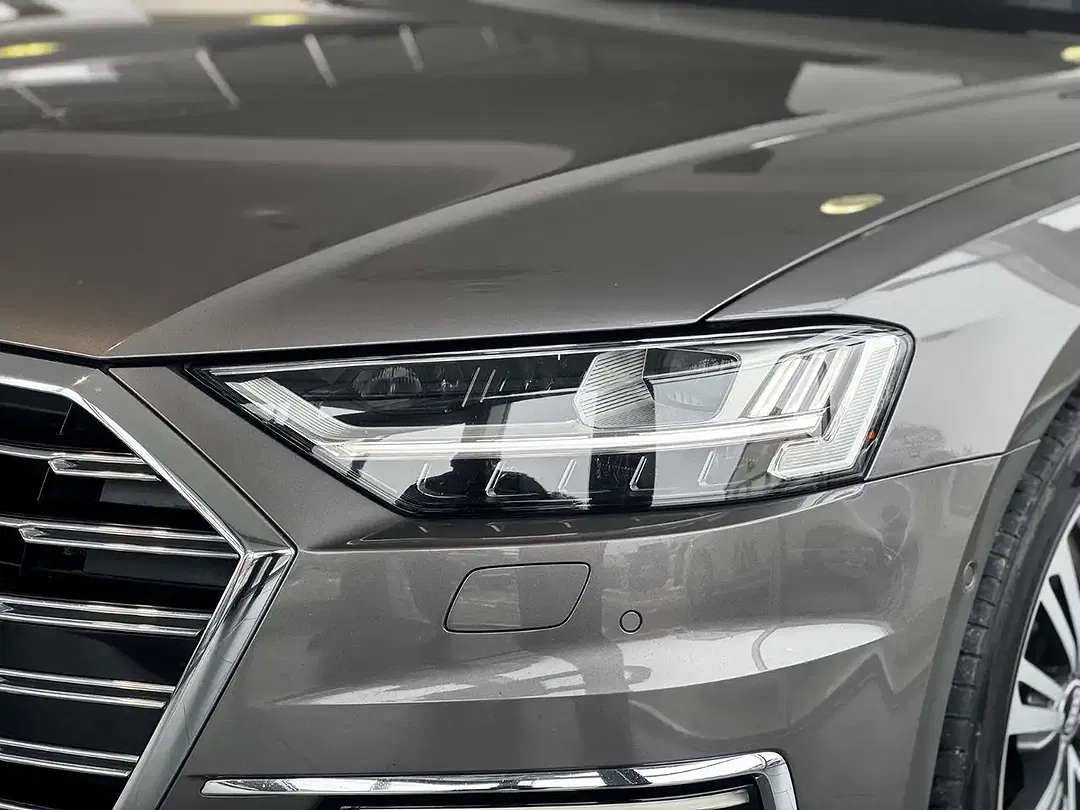 Audi A8 60 TFSI e quattro - Thumbnail 9