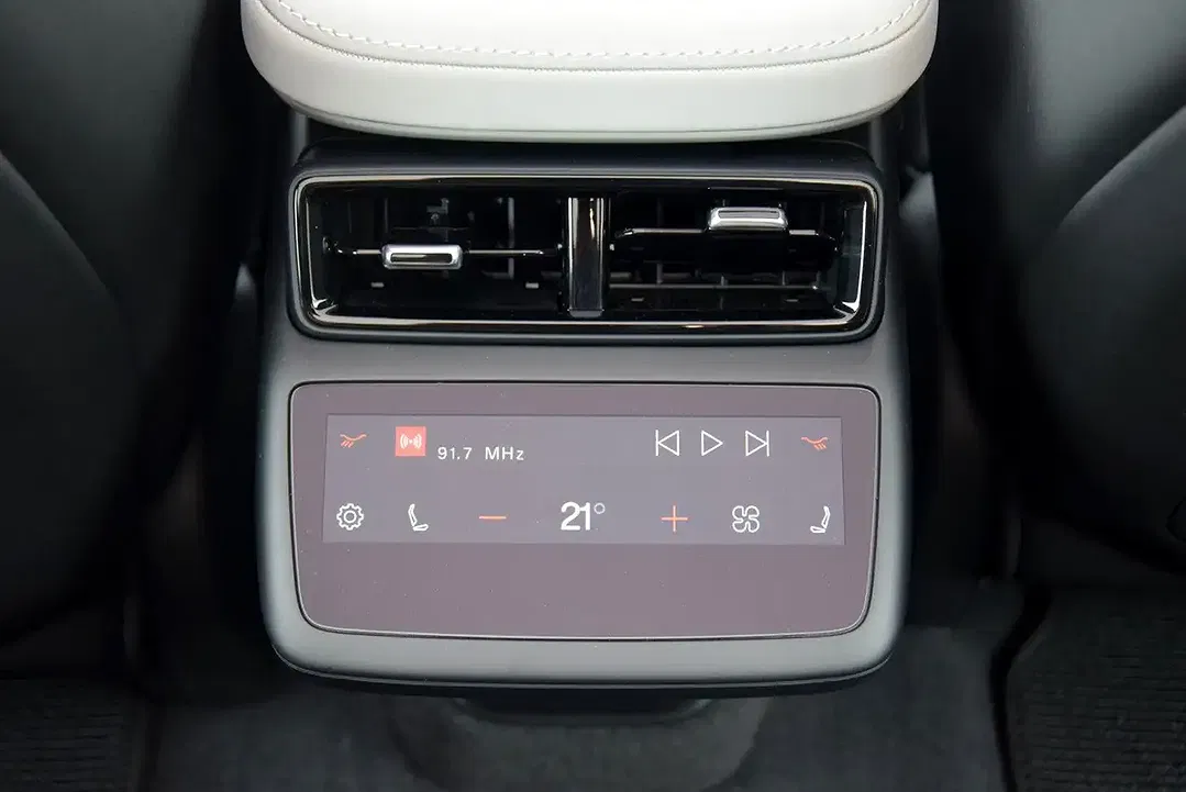 Polestar 4 Long Range Dual Motor - Thumbnail 19